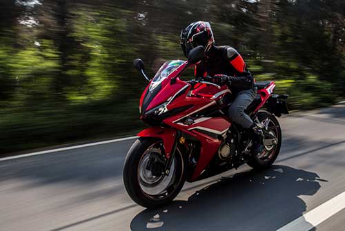¿Cómo ahorrar gasolina con nuestra moto?