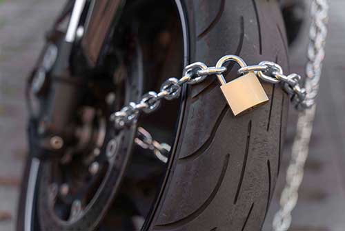 ¿Cómo evitar que nos roben la moto?