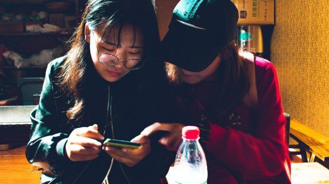 La guerra de China contra ChatGPT: no quiere saber nada de él hasta el punto de vetarlo entre sus tecnológicas
