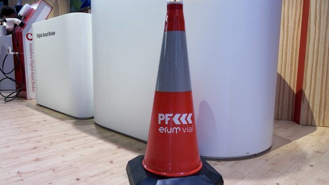 La DGT quiere tener controlado el tráfico al máximo. Este cono conectado es la mejor prueba
