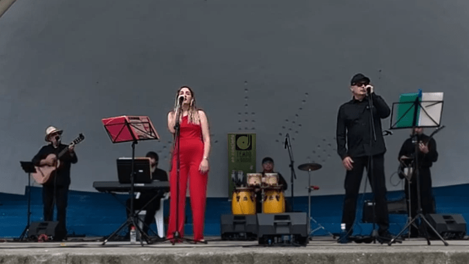 TEMPO DE BOLEROS