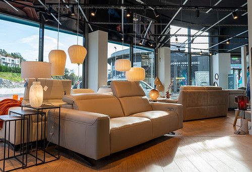 Mimma Gallery presenta las tendencias 2025 en sofás