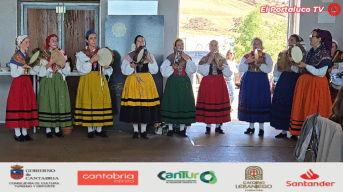 Actuación del Grupo de Folclore de Ribamontan al Mar en el Foro Nacional de Turismo Rural